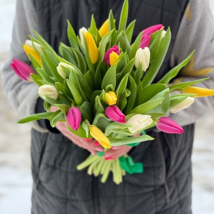 Букет из разноцветных тюльпанов - заказать с доставкой в по Уфе